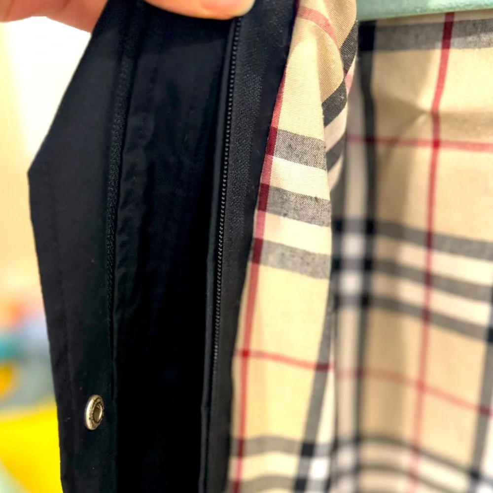 ✨ Authentic Burberry Coat ✨ - Women’s - Size: 6 - Picture 8 of 10